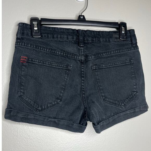 BDG Black Semi Distressed Mid Rise Shortie Trendy Basic Womens Shorts Size 26 - Picture 2 of 4